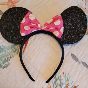 Minnie Mouse Ears Pink - excellent condition